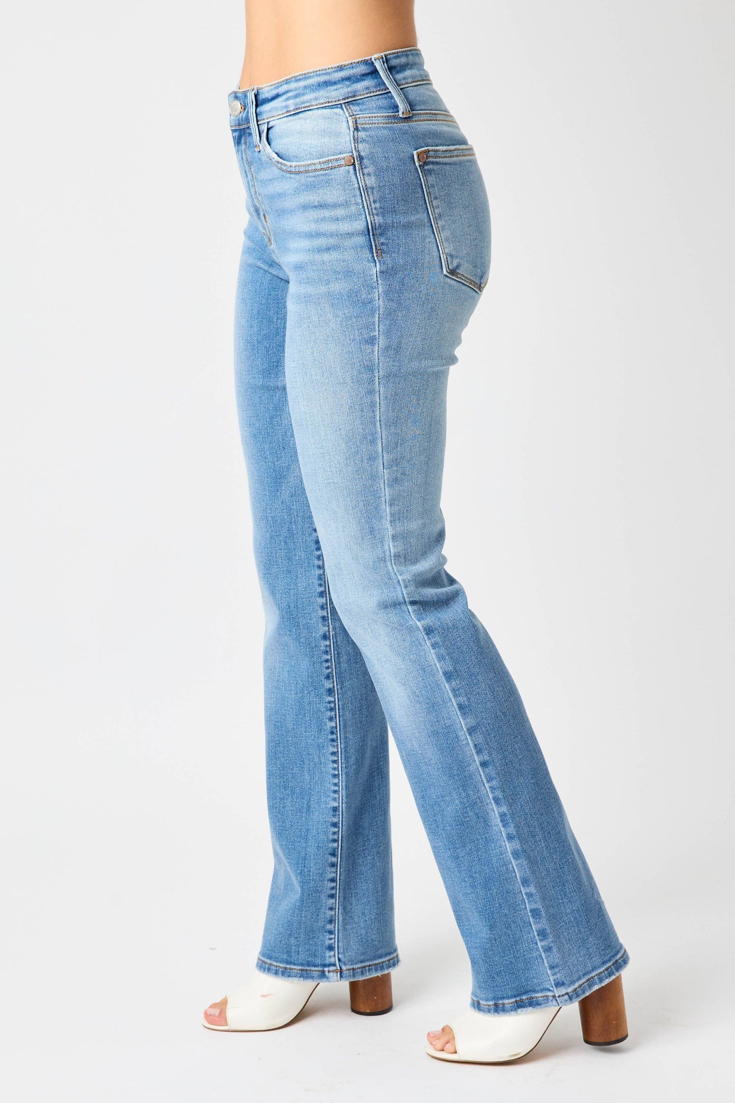 Judy Blue Medium Wash Mid Rise Vintage Bootcut