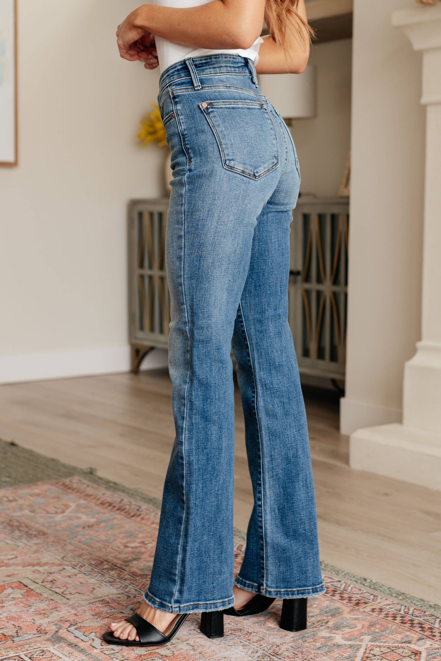 Judy Blue Mid Rise Vintage Bootcut Jeans